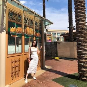 Meet your Posher, Ashley